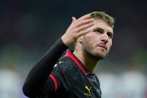 记者：S-希门尼斯脚踝并未引起特别担忧，明天他应该能正常训练